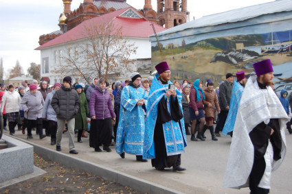 В Хвалынске прошел праздничный крестный ход
