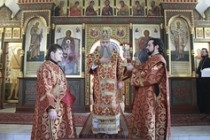 Божественная литургия в храме в честь иконы Божией Матери «Утоли моя печали» Саратова