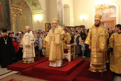 Великая Рождественская вечерня в Покровском храме г. Саратова