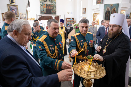 Митрополит Игнатий посетил церемонию выпуска офицеров ВВИМО