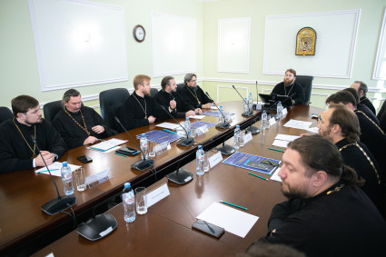 Митрополит Игнатий возглавил совещание, посвященное организации крестного хода с Казанской иконой Божией Матери