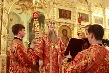 Всенощное бдение в Серафимовском храме Саратова