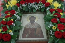 Всенощное бдение в храме во имя священномученика Космы Саратовского