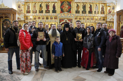 Свято-Алексиевский женский монастырь Саратова посетили участники пробега «Православная Волга»