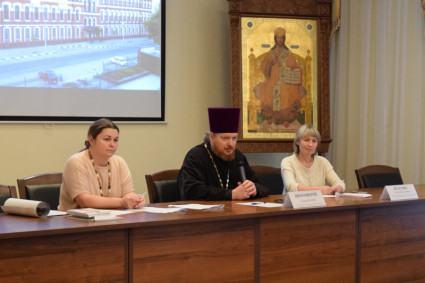 Представители саратовских храмов поделились опытом социального служения на приходах