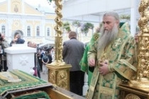 Божественная литургия Свято-Троицком Серафимо-Дивеевском женском монастыре