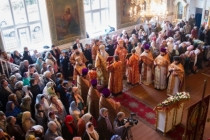 Божественная литургия в кафедральном соборе Архангела Михаила г. Балашова