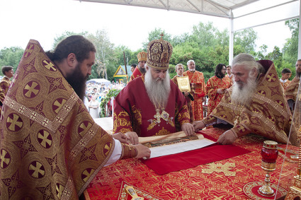 Божественная литургия в Вавиловом Доле
