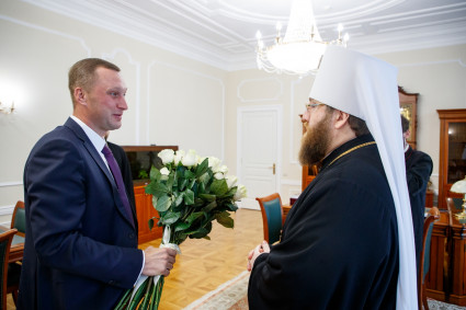 Врио губернатора Саратовской области поздравил митрополита Игнатия с годовщиной архиерейской хиротонии