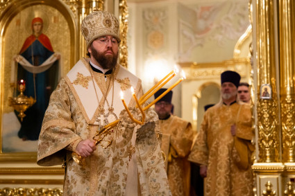 Митрополит Игнатий совершил всенощное бдение в Покровском соборе г. Саратова