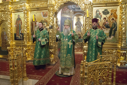 Всенощное бдение в Свято-Троицком кафедральном соборе г.Саратова