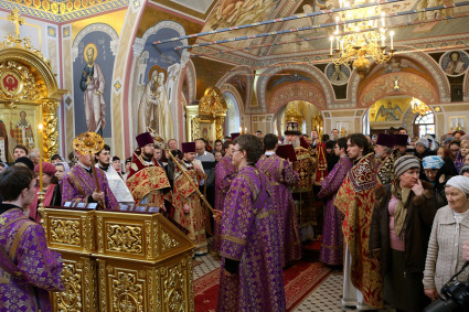 Божественная Литургия и Чин Торжества Православия в Свято-Троицком кафедральном соборе Саратова