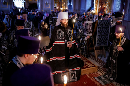 Великое повечерие с чтением Великого покаянного канона преподобного Андрея Критского в Свято-Троицком кафедральном соборе г. Саратова