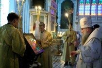 Всенощное бдение в Духосошественском кафедральном соборе Саратова
