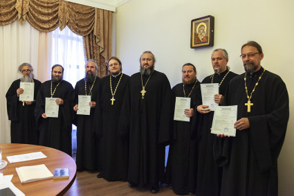 В СПДС завершилось обучение очередной группы священнослужителей на курсах повышения квалификации