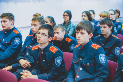 Учащимся кадетских классов рассказали о Саратовских духовных школах