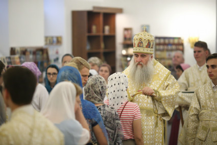 Всенощное бдение в храме во имя апостола и евангелиста Иоанна Богослова г.Саратова