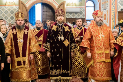Великое освящение храма великомученика Георгия Победоносца г. Покровска (Энгельса) и Божественная литургия в новоосвященном храме