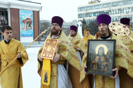 Божественная литургия в храме во имя святителя Митрофана Воронежского г.Саратова