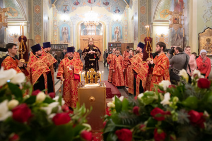 Митрополит Игнатий совершил всенощное бдение в Покровском соборе г. Саратова