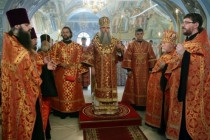 Всенощное бдение в Свято-Троицком соборе Саратова