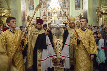Саратовцы проводили десницу святителя Спиридона