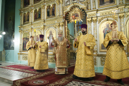 Всенощное бдение в храме в честь Сошествия Святого Духа г.Саратова
