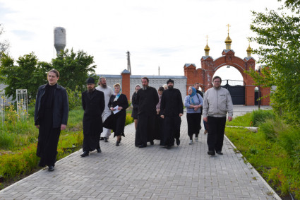Преподаватели и сотрудники семинарии совершили паломническую поездку по Саратовской митрополии