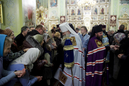 Всенощное бдение в храме в честь Покрова Пресвятой Богородицы г. Саратова