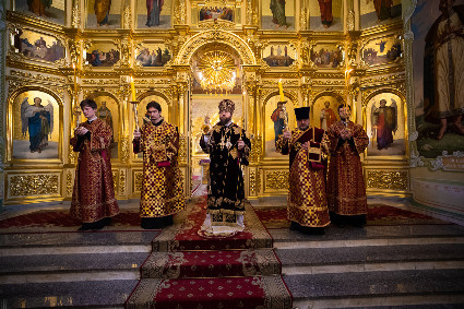 Митрополит Игнатий совершил всенощное бдение в Покровском соборе г. Саратова