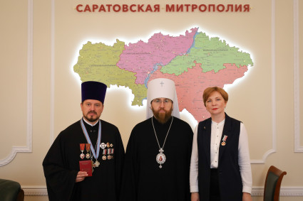 Митрополит Игнатий вручил архиерейские награды