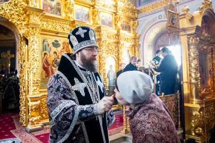Литургия Преждеосвященных Даров в Свято-Троицком кафедральном соборе г. Саратова