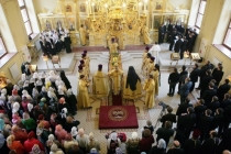 В храме Иоанна Богослова при CПДС совершена первая Божественная литургия