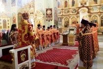 Божественная литургия в храме в честь Покрова Божией Матери Саратова