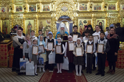 Всенощное бдение в Свято-Троицком кафедральном соборе города Саратова