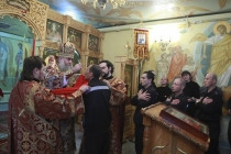 Божественная литургия в Свято-Никольском храме в ОТБ-1 г. Саратова