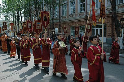 Впервые в Саратове состоялся детский крестный ход. Фотографии Алексея Леонтьева.