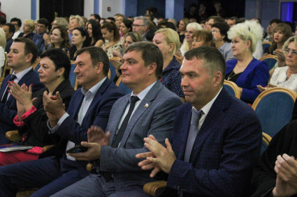 Представители епархии посетили выпускной в медицинском университете