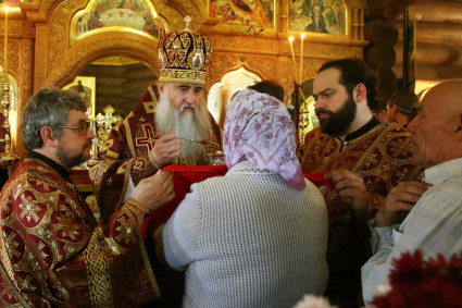 Божественная литургия в храме Рождества Христова с. Старая Жуковка Базарно-Карабулакского района