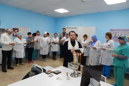 Освящено родильное отделение Петровской районной больницы