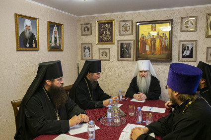 Состоялось заседание Архиерейского совета