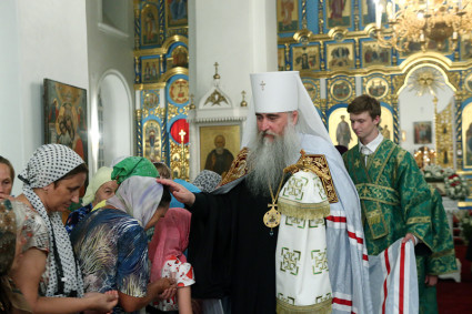 Всенощное бдение в Свято-Сергиевском женском монастыре села Алексеевка Базарно-Карабулакского района
