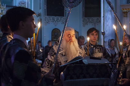 Утреня Великой Пятницы в храме в честь Сошествия Святого Духа г.Саратова