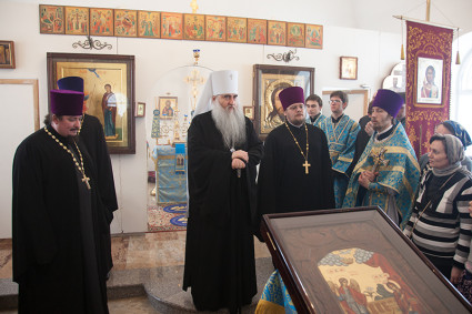 Божественная литургия в храме в честь Благовещения Пресвятой Богородицы г.Саратова