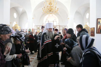 Литургия Преждеосвященных Даров в храме в честь Рождества Христова города Саратова