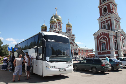 Саратовцы отправились в Сергиев Посад на празднование 700-летия со дня рождения преподобного Сергия Радонежского