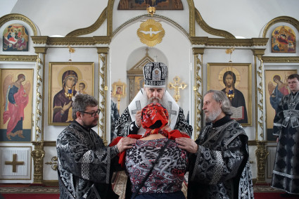 Литургия Преждеосвященных Даров в Спасо-Преображенском мужском монастыре г. Саратова