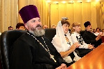 Семьи клириков Саратовской епархии награждены медалями «За любовь и верность»