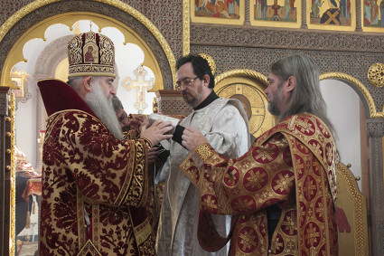 Божественная литургия в храме в честь Рождества Христова с.Рыбушка