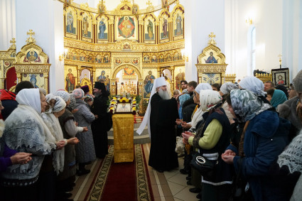 Божественная литургия в храме во имя святого великомученика Георгия Победоносца г. Саратова
